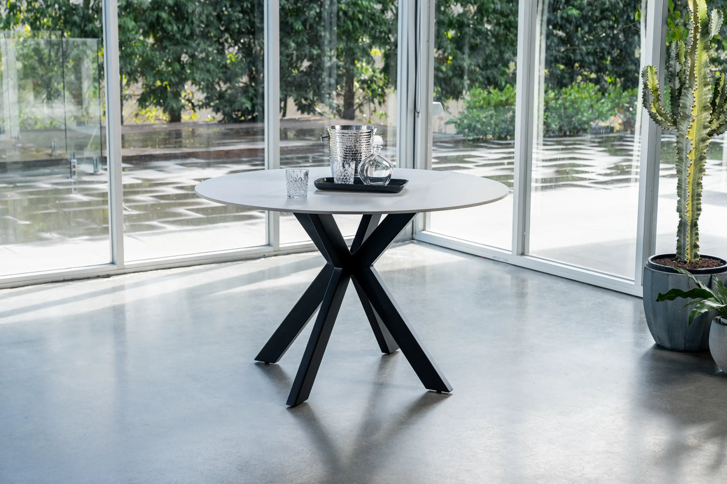 Venice Ceramic Round Dining Table